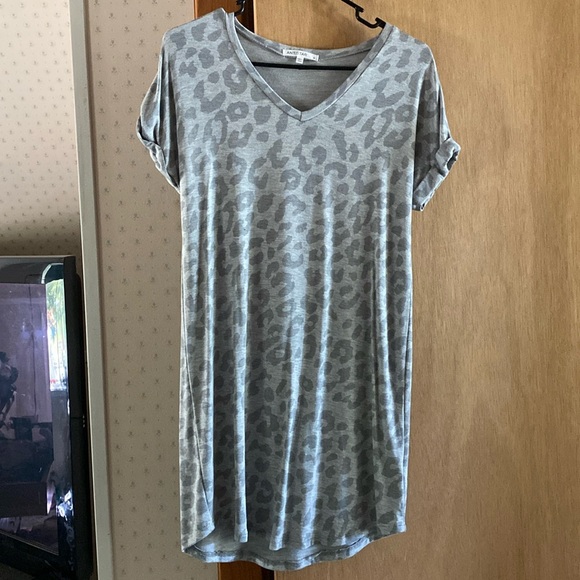 Light summer dress - Picture 1 of 2